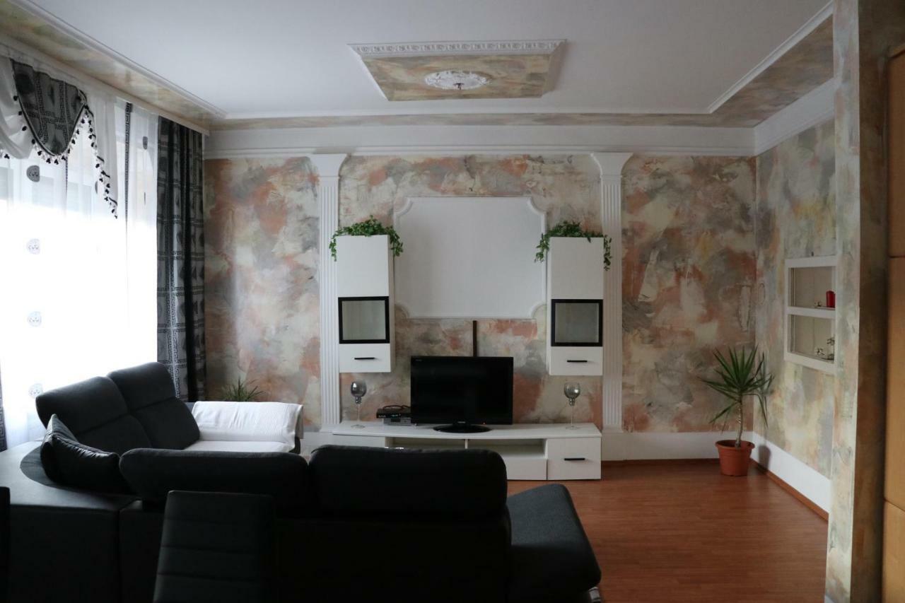 The Lakehouse Villa Neusiedl Am See Wienerstrasse 8 Dış mekan fotoğraf